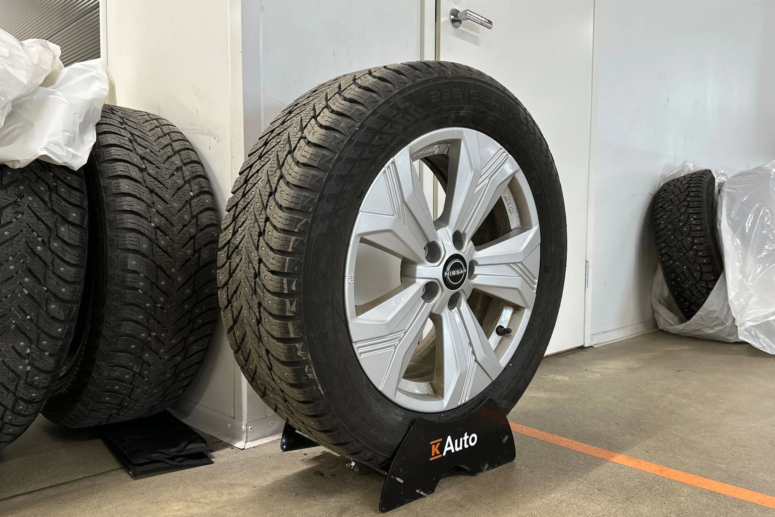 met. musta Nissan Qashqai 2023 kuva 10.