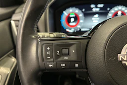 met. musta Nissan Qashqai 2023 kuva 18.