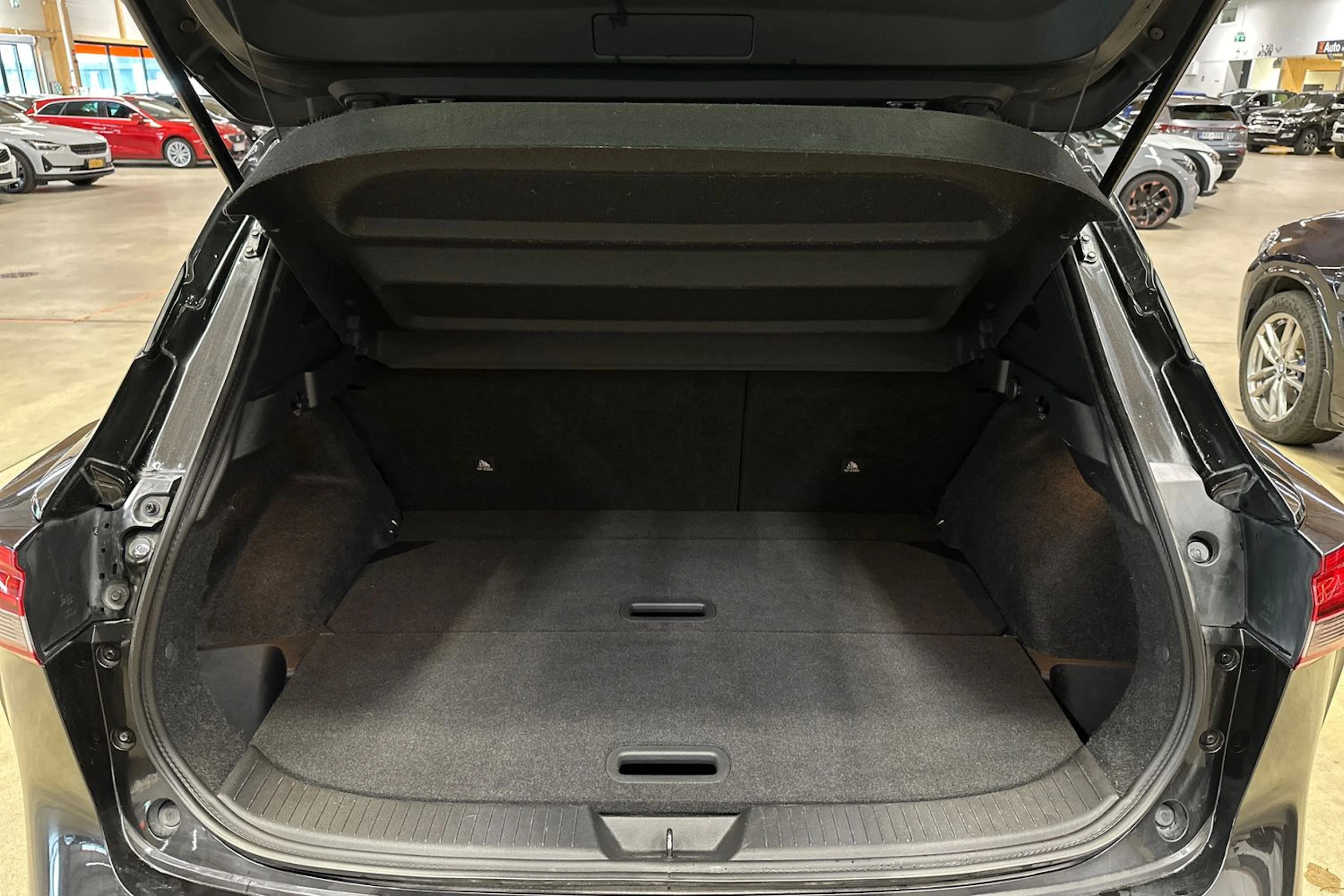 met. musta Nissan Qashqai 2023 kuva 21.