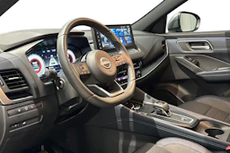 harmaa Nissan Qashqai 2023 kuva 8.