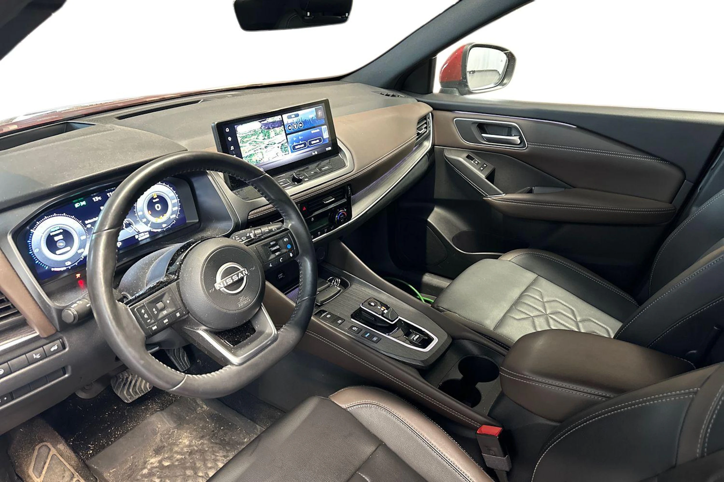 Punainen Nissan Qashqai 2024 kuva 3.