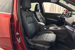 Punainen Nissan Qashqai 2024 kuva 11.