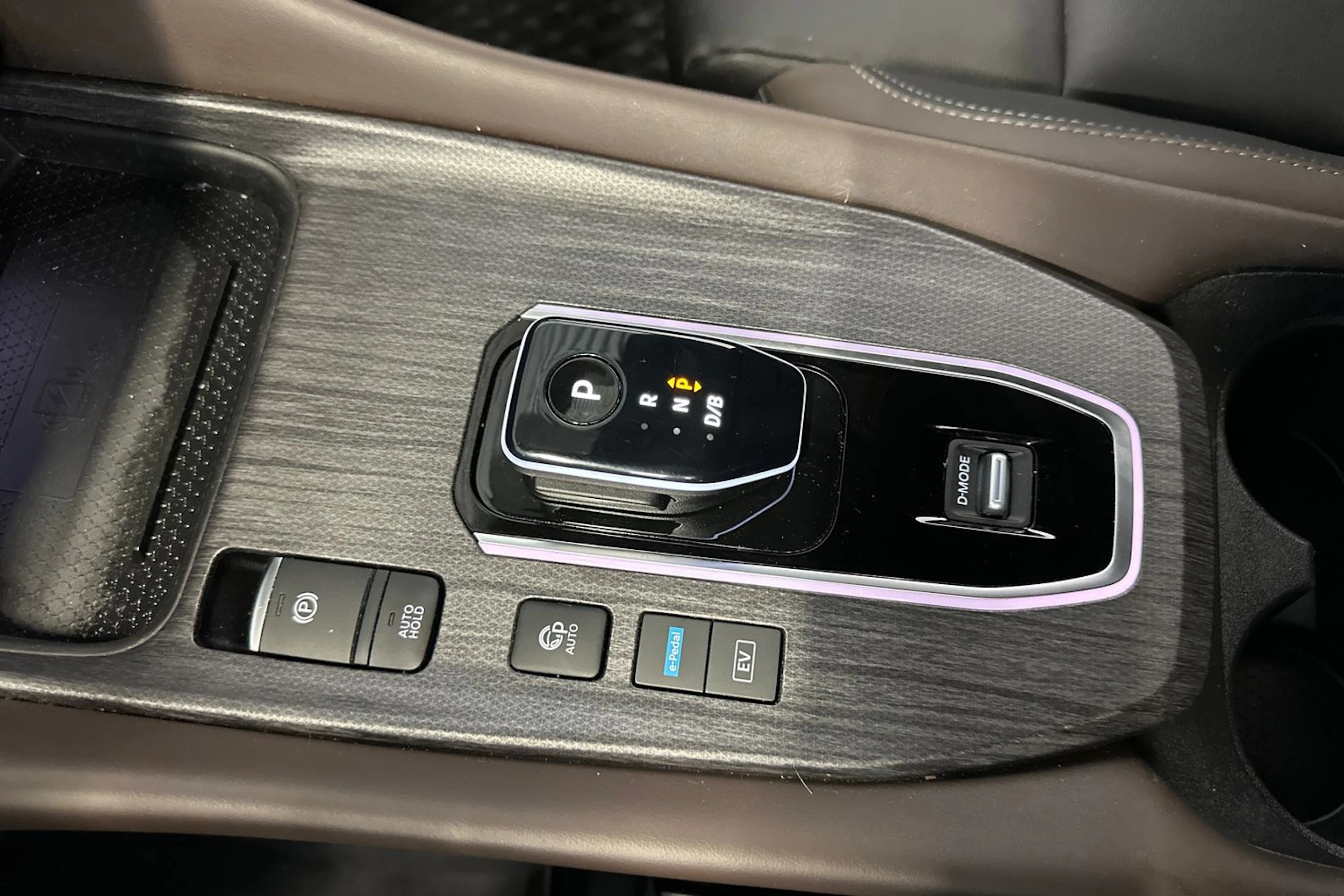 Punainen Nissan Qashqai 2024 kuva 20.