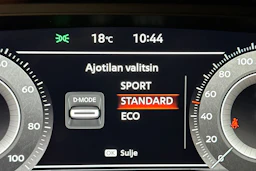 Punainen Nissan Qashqai 2024 kuva 25.