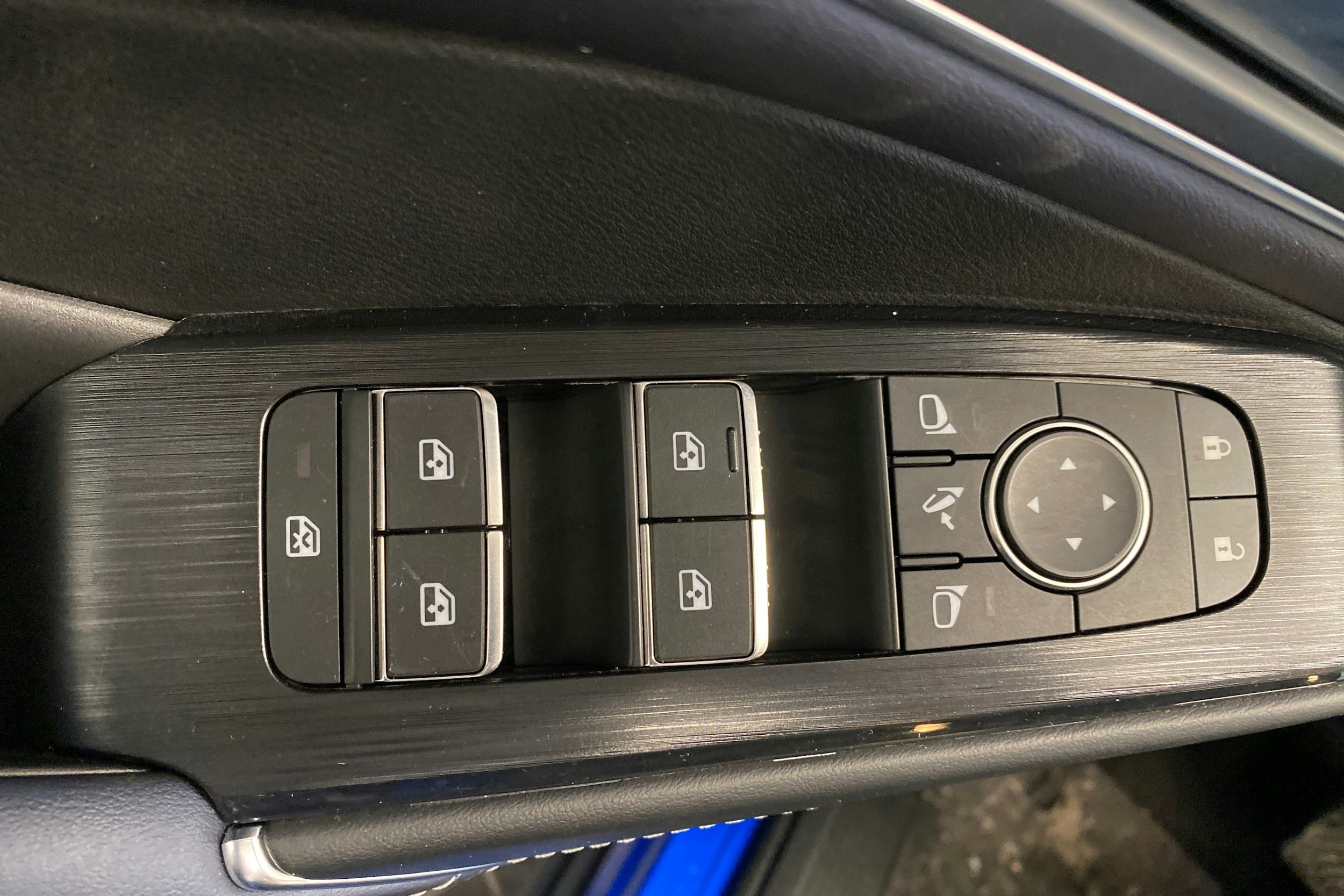 Sininen Nissan Qashqai 2024 kuva 20.