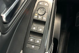 sininen Nissan Qashqai 2024 kuva 10.