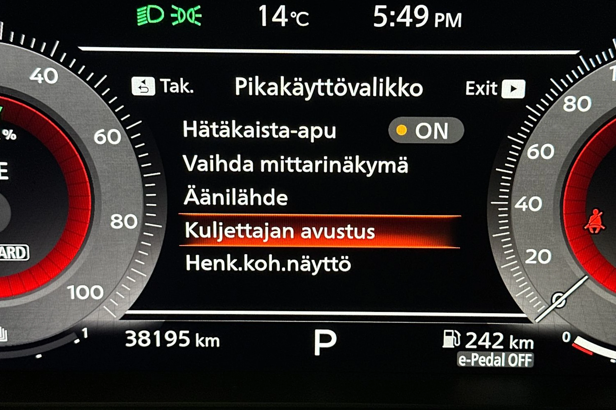 sininen Nissan Qashqai 2024 kuva 23.