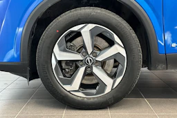 sininen Nissan Qashqai 2024 kuva 27.