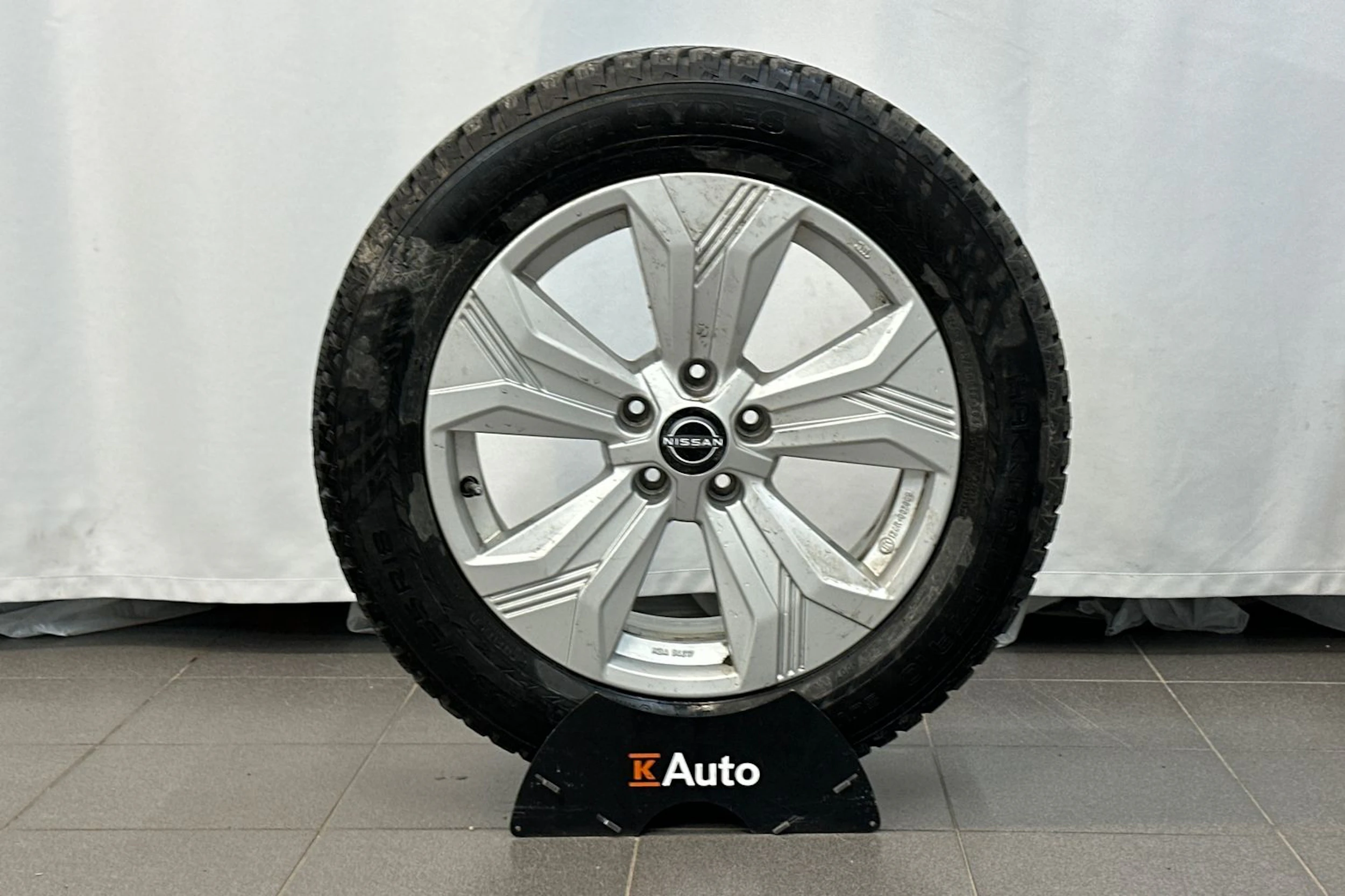 sininen Nissan Qashqai 2024 kuva 32.