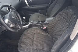 valkoinen Nissan Qashqai+2 2008 kuva 9.