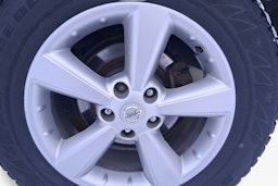 valkoinen Nissan Qashqai+2 2008 kuva 11.