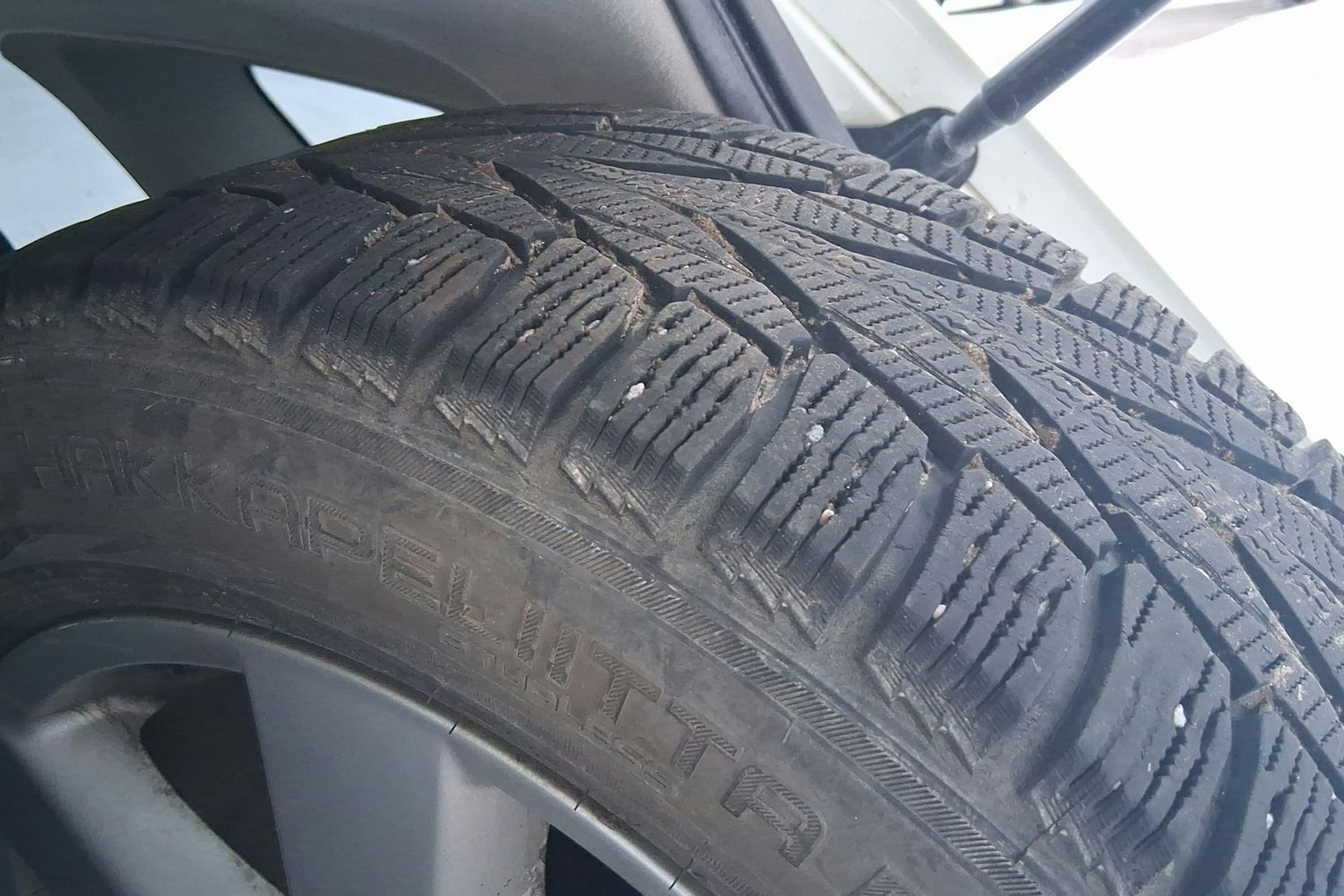 valkoinen Nissan Qashqai+2 2008 kuva 14.