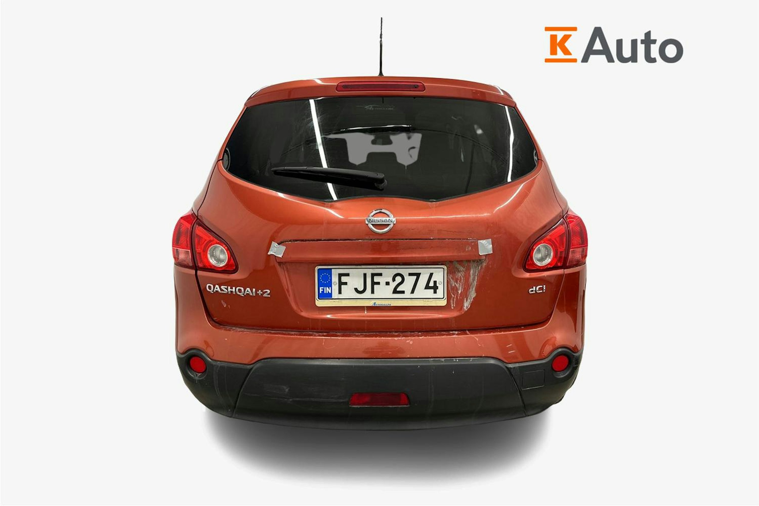 Punainen Nissan Qashqai+2 2009 kuva 3.