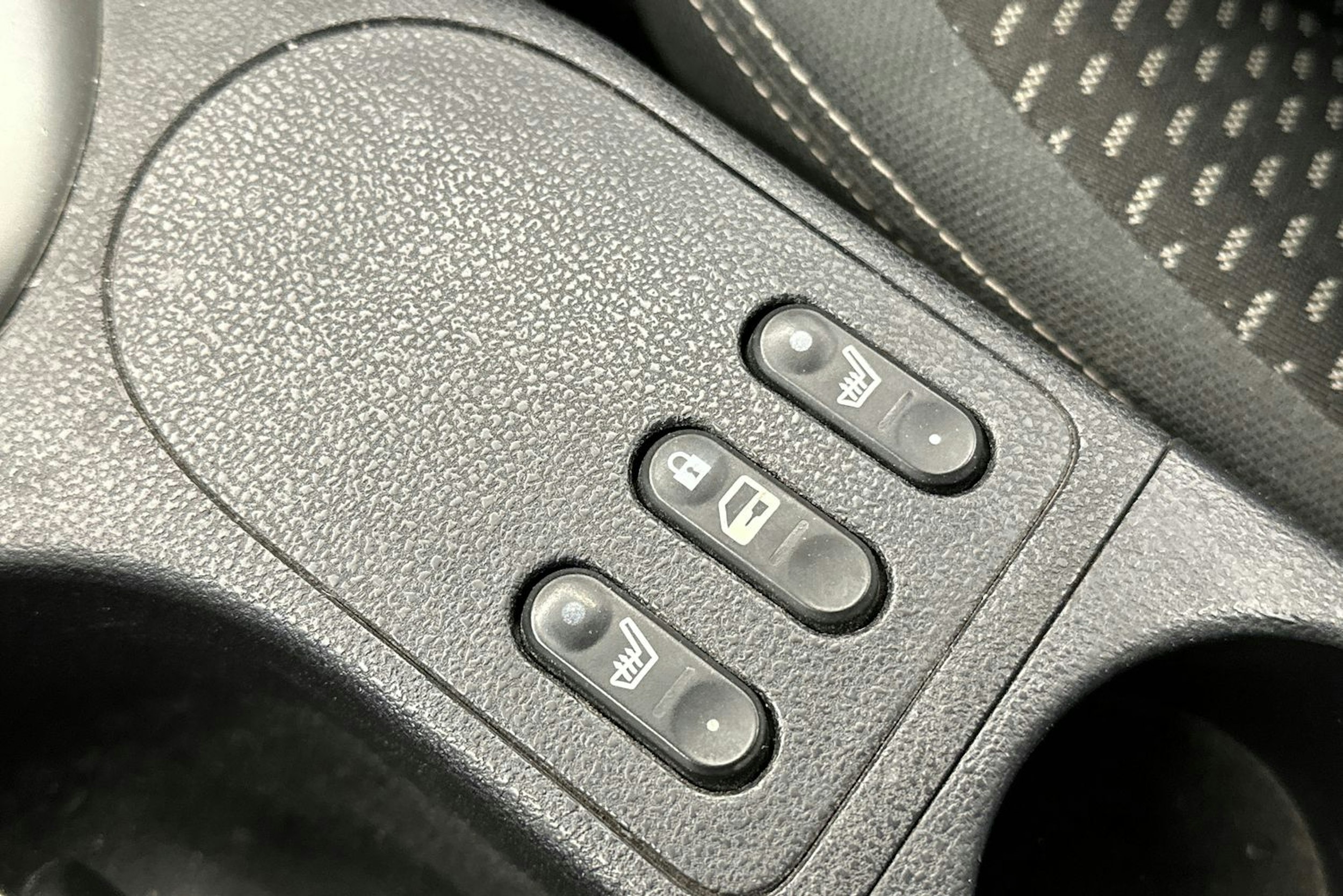 Punainen Nissan Qashqai+2 2009 kuva 18.