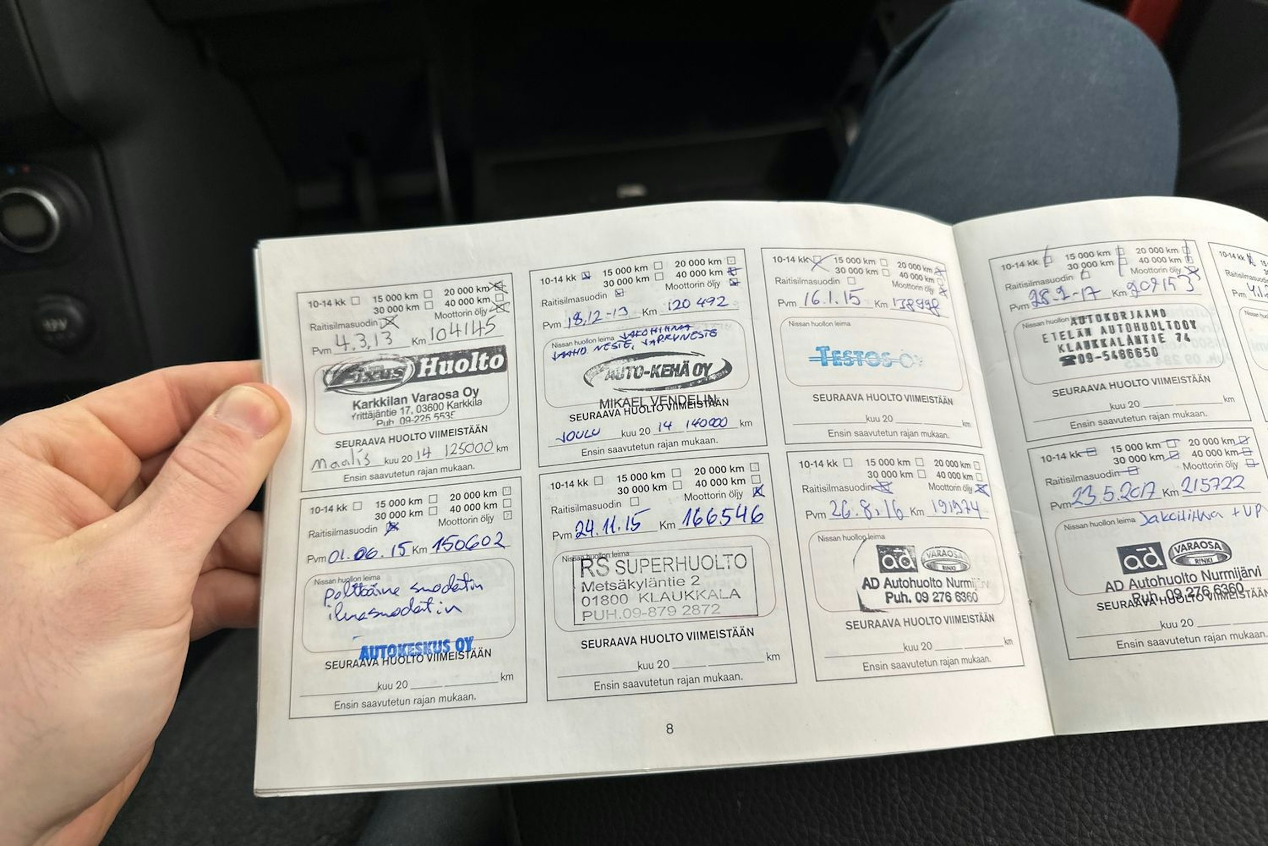 Punainen Nissan Qashqai+2 2009 kuva 28.