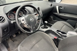 musta Nissan Qashqai+2 2009 kuva 3.