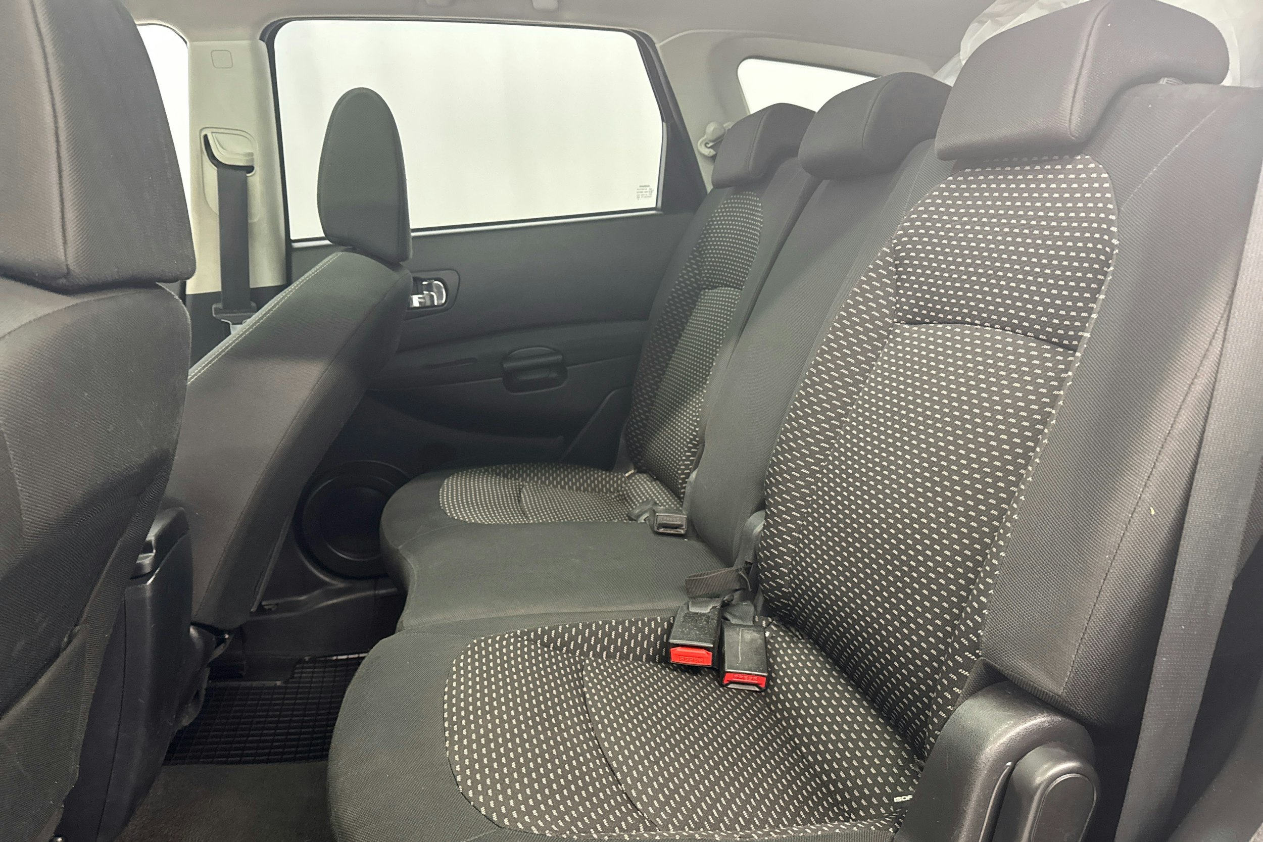 musta Nissan Qashqai+2 2009 kuva 19.