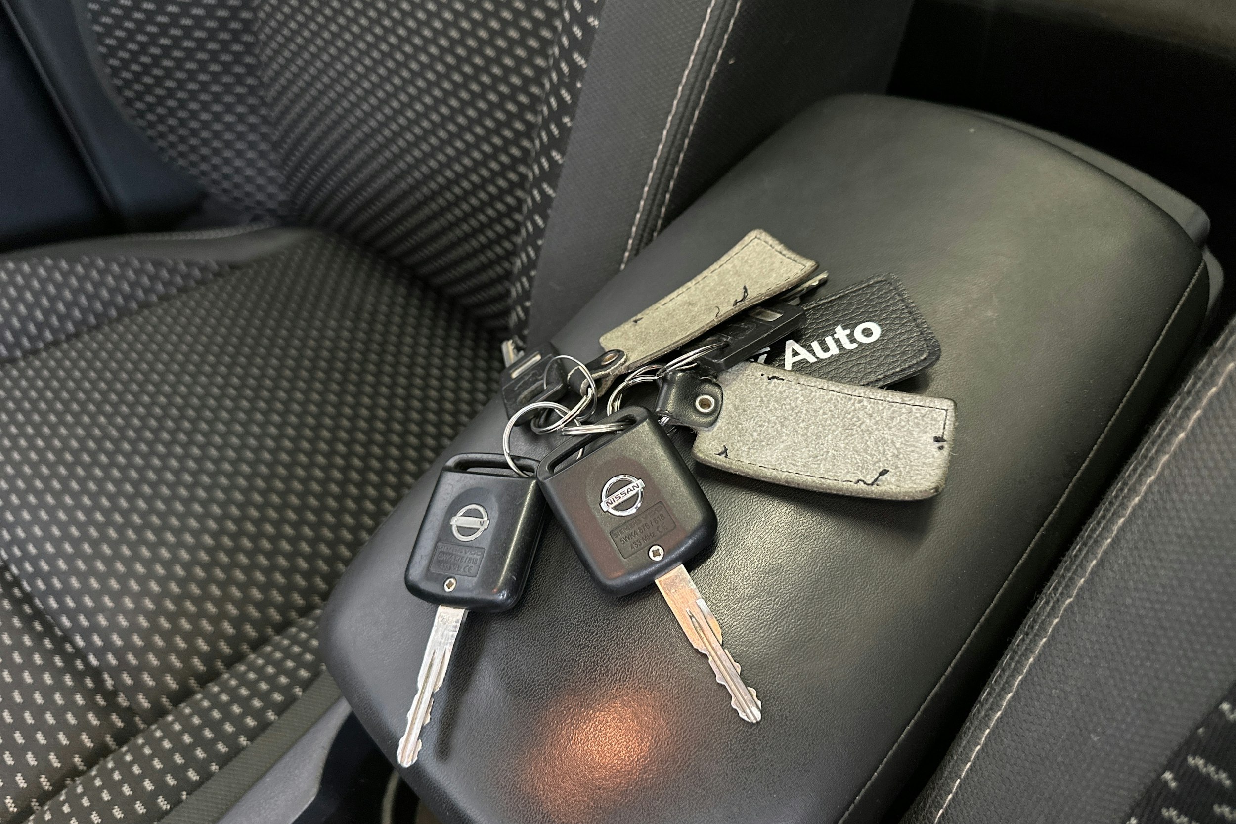 ruskea (beige) Nissan Qashqai+2 2009 kuva 23.