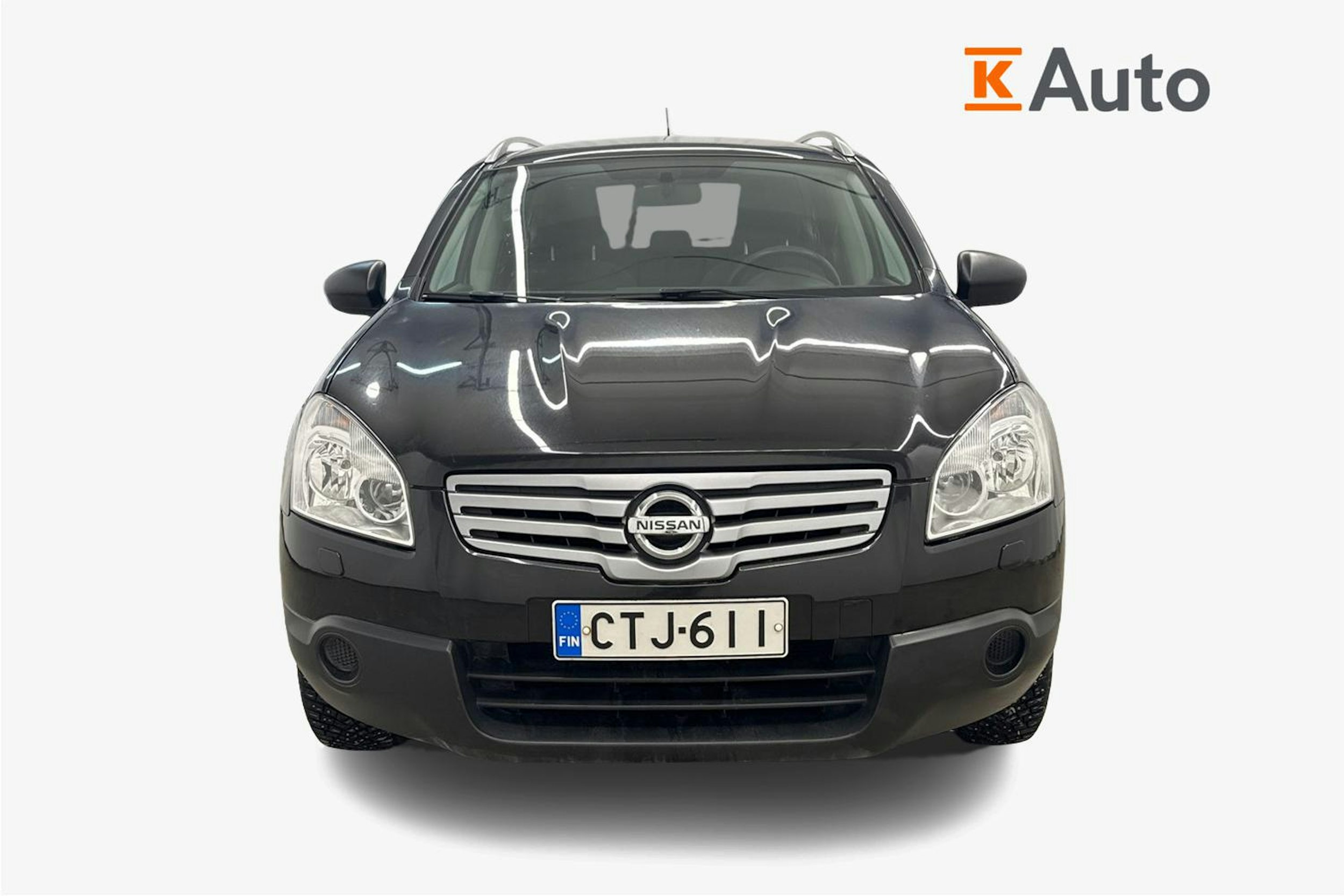 Musta Nissan Qashqai+2 2010 kuva 5.