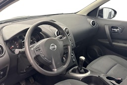 Musta Nissan Qashqai+2 2010 kuva 7.