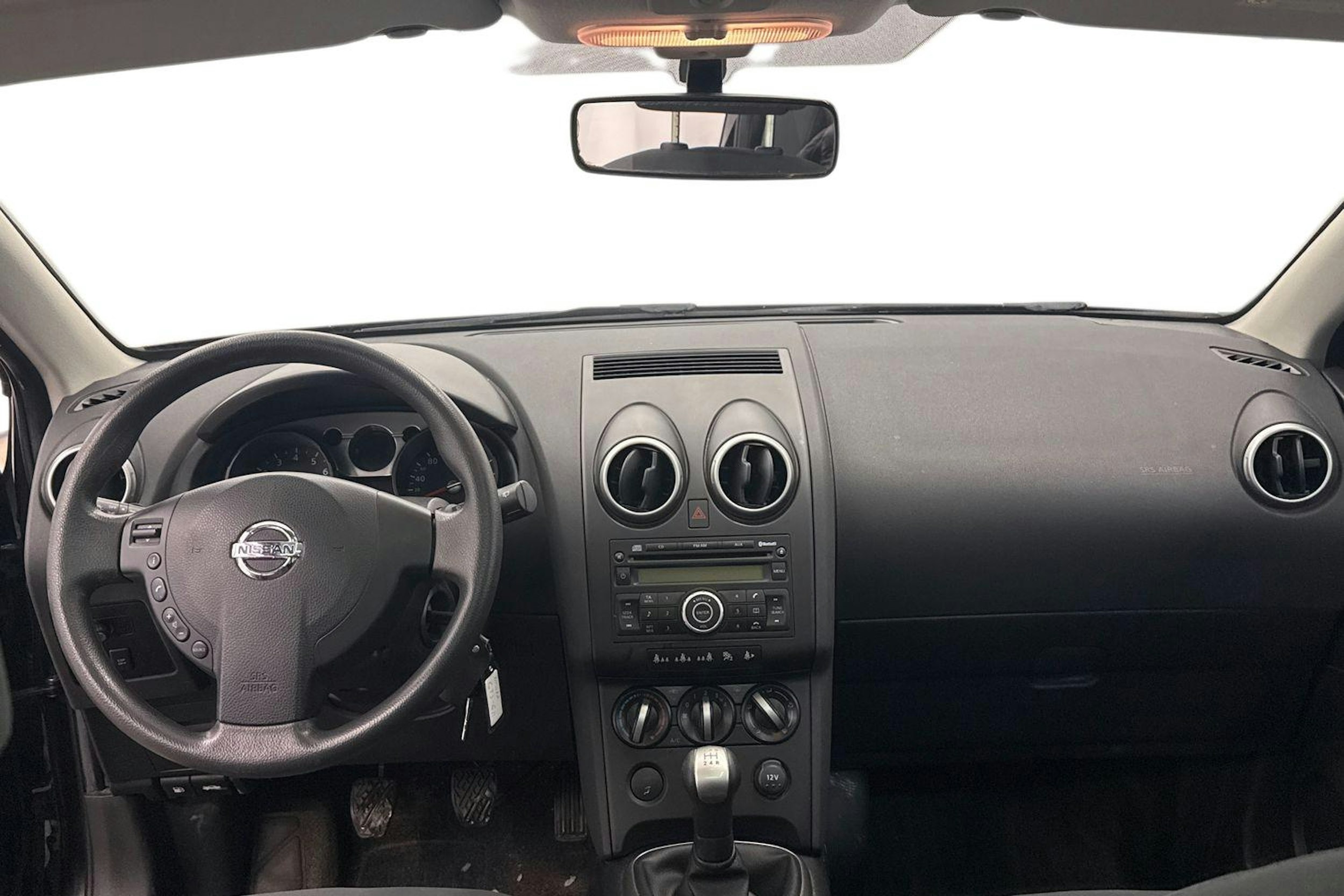 Musta Nissan Qashqai+2 2010 kuva 9.