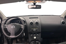 Musta Nissan Qashqai+2 2010 kuva 9.