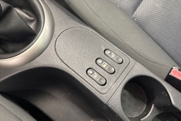 Musta Nissan Qashqai+2 2010 kuva 18.