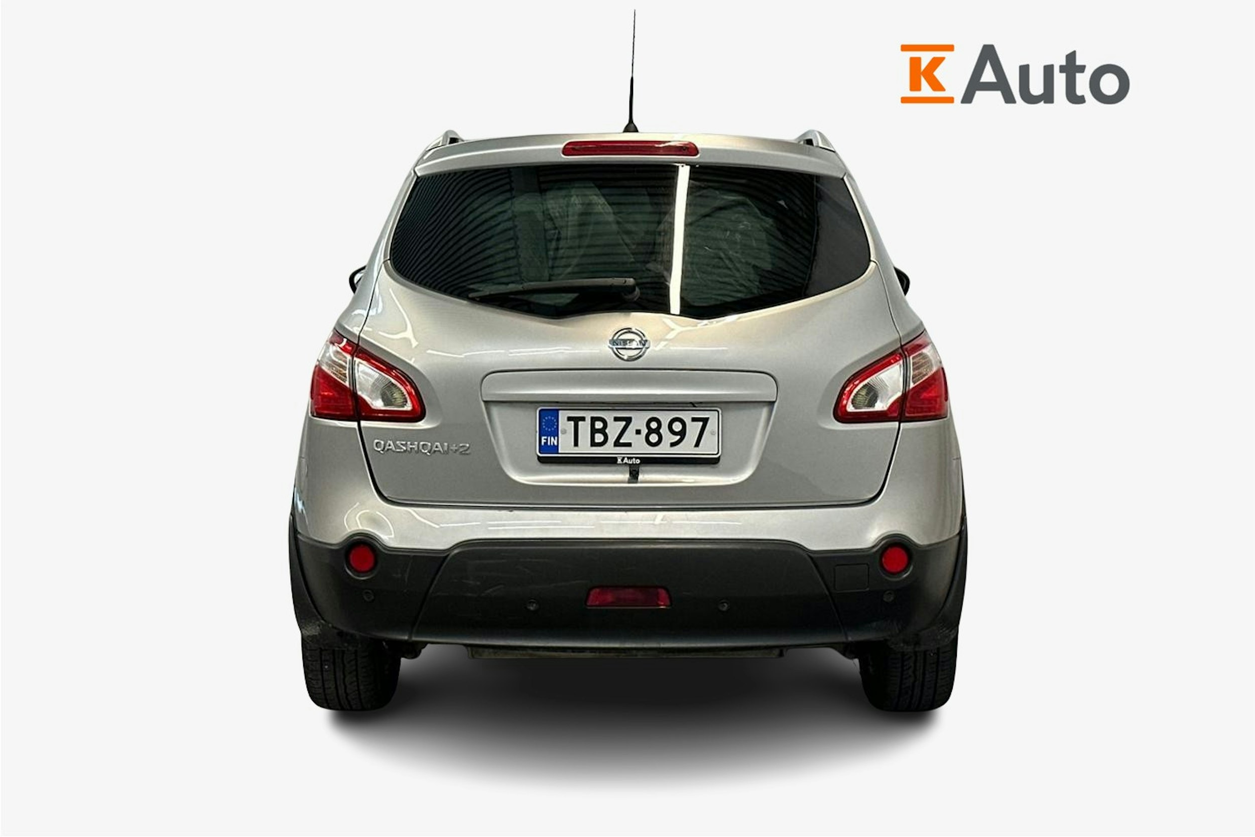 Hopea Nissan Qashqai+2 2010 kuva 3.