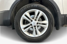 Hopea Nissan Qashqai+2 2010 kuva 11.