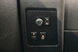 Hopea Nissan Qashqai+2 2010 kuva 18.