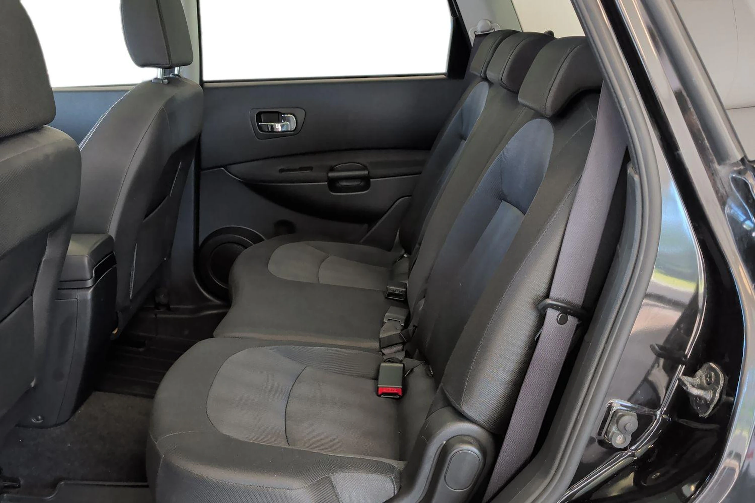 musta Nissan Qashqai+2 2010 kuva 8.