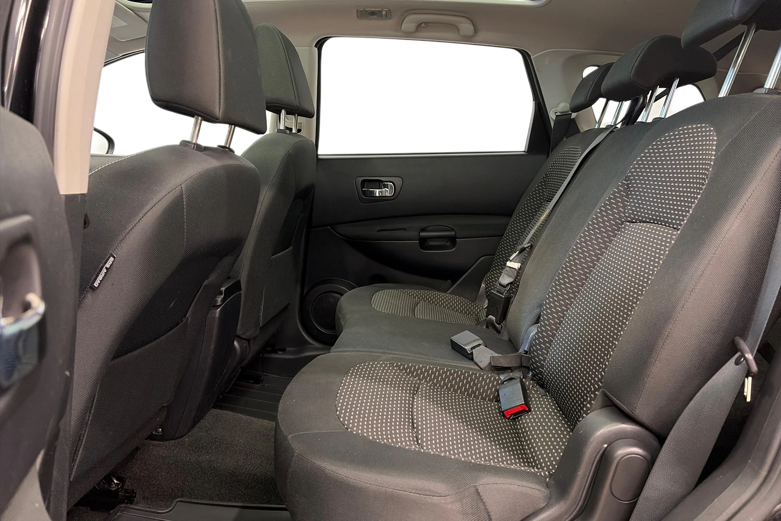 musta Nissan Qashqai+2 2010 kuva 11.