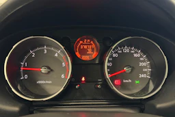 musta Nissan Qashqai+2 2010 kuva 18.