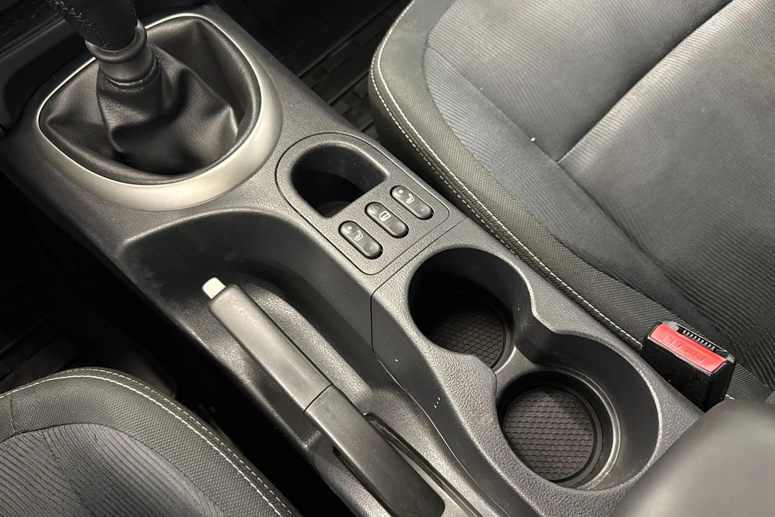 hopea Nissan Qashqai+2 2010 kuva 22.