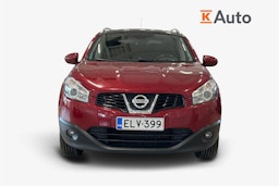 punainen Nissan Qashqai+2 2011 kuva 4.