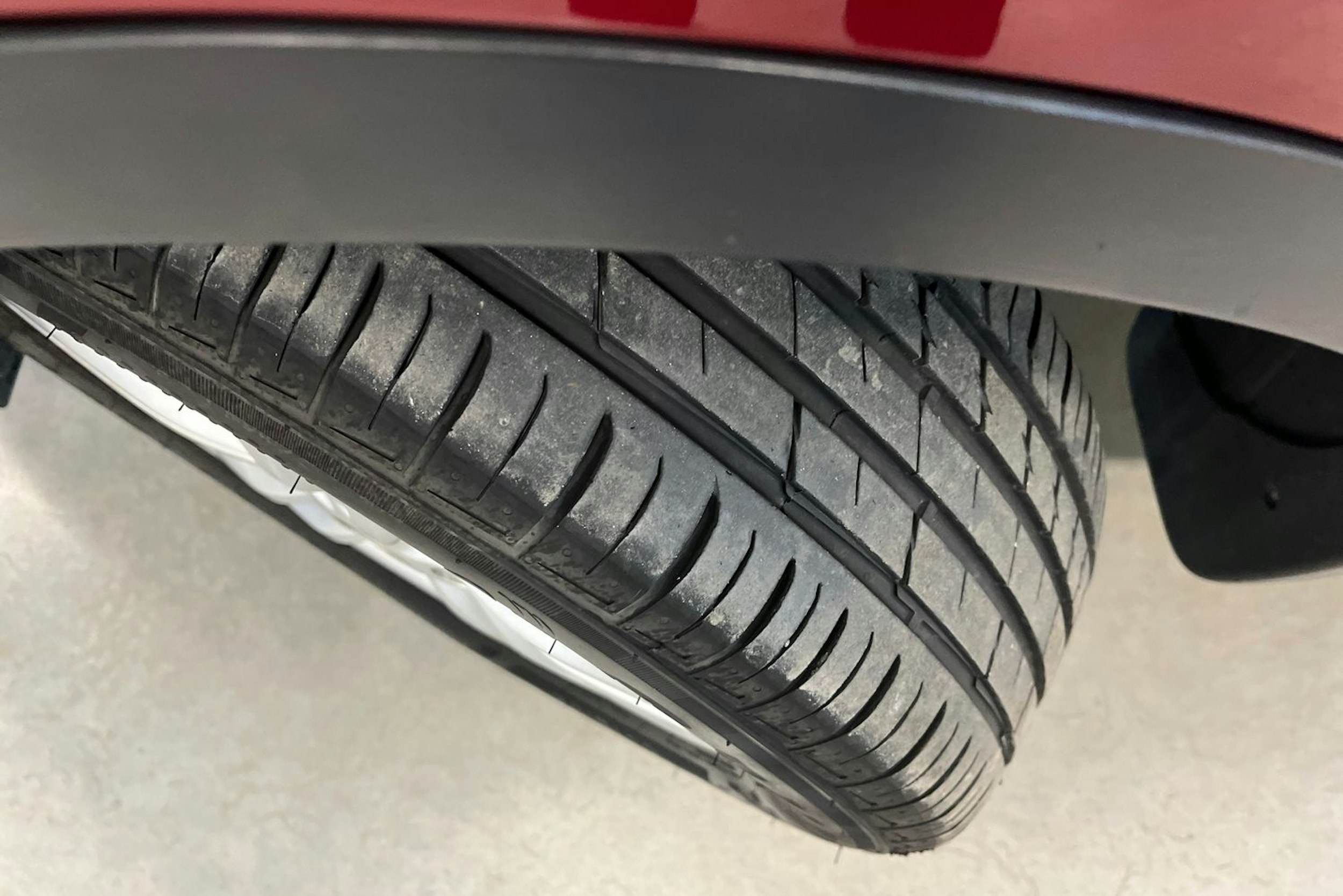 punainen Nissan Qashqai+2 2011 kuva 10.
