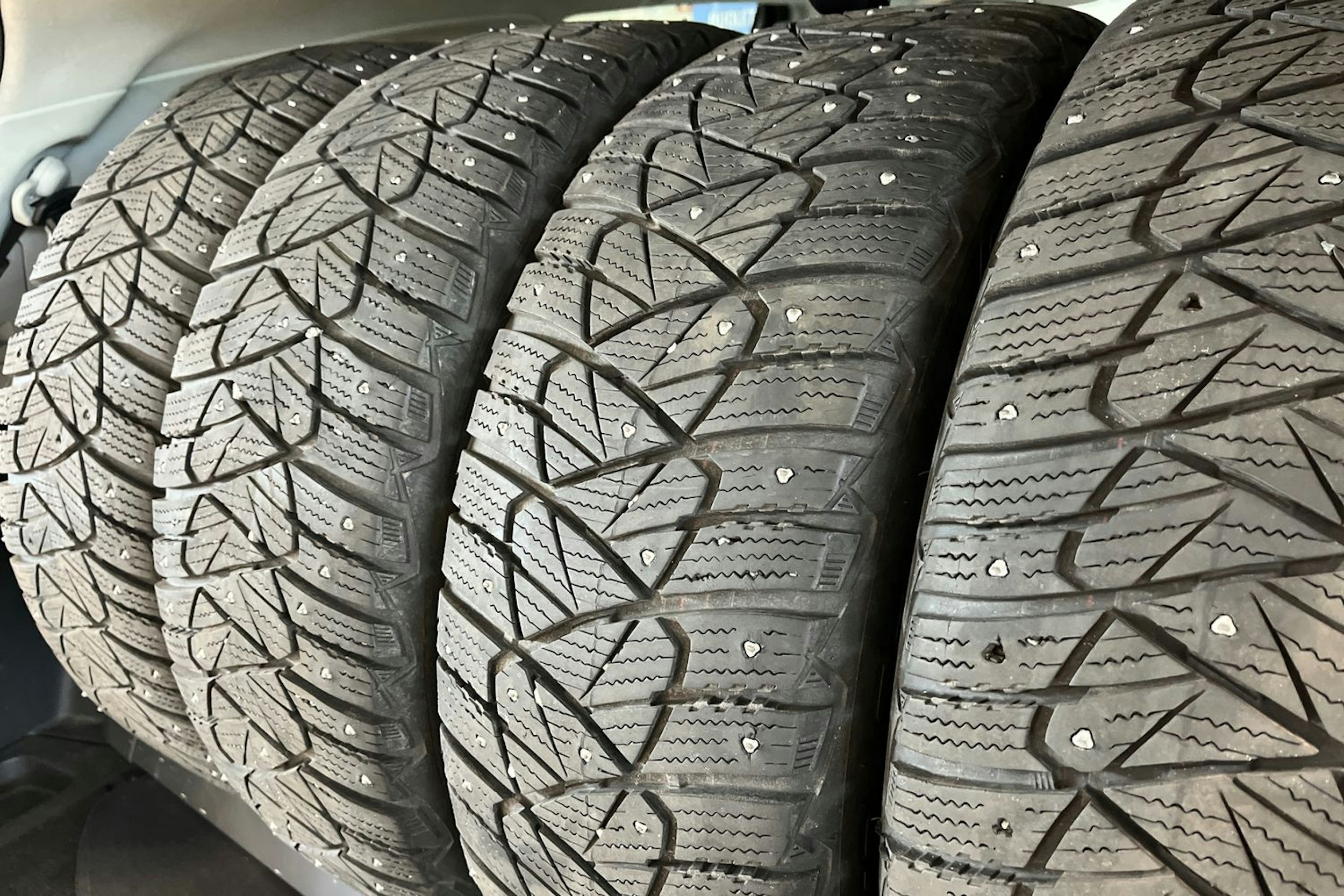 punainen Nissan Qashqai+2 2011 kuva 28.