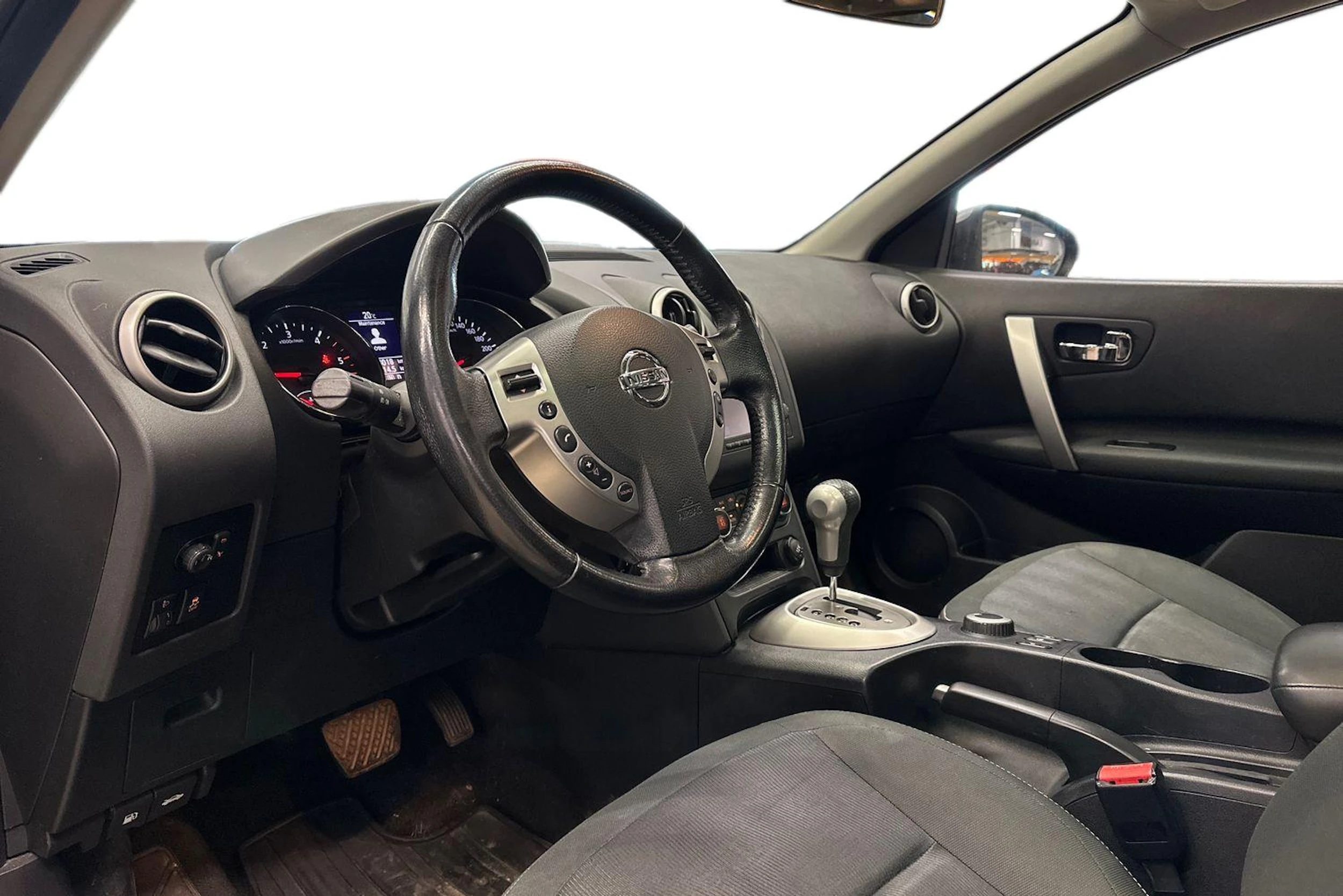 harmaa Nissan Qashqai+2 2011 kuva 3.