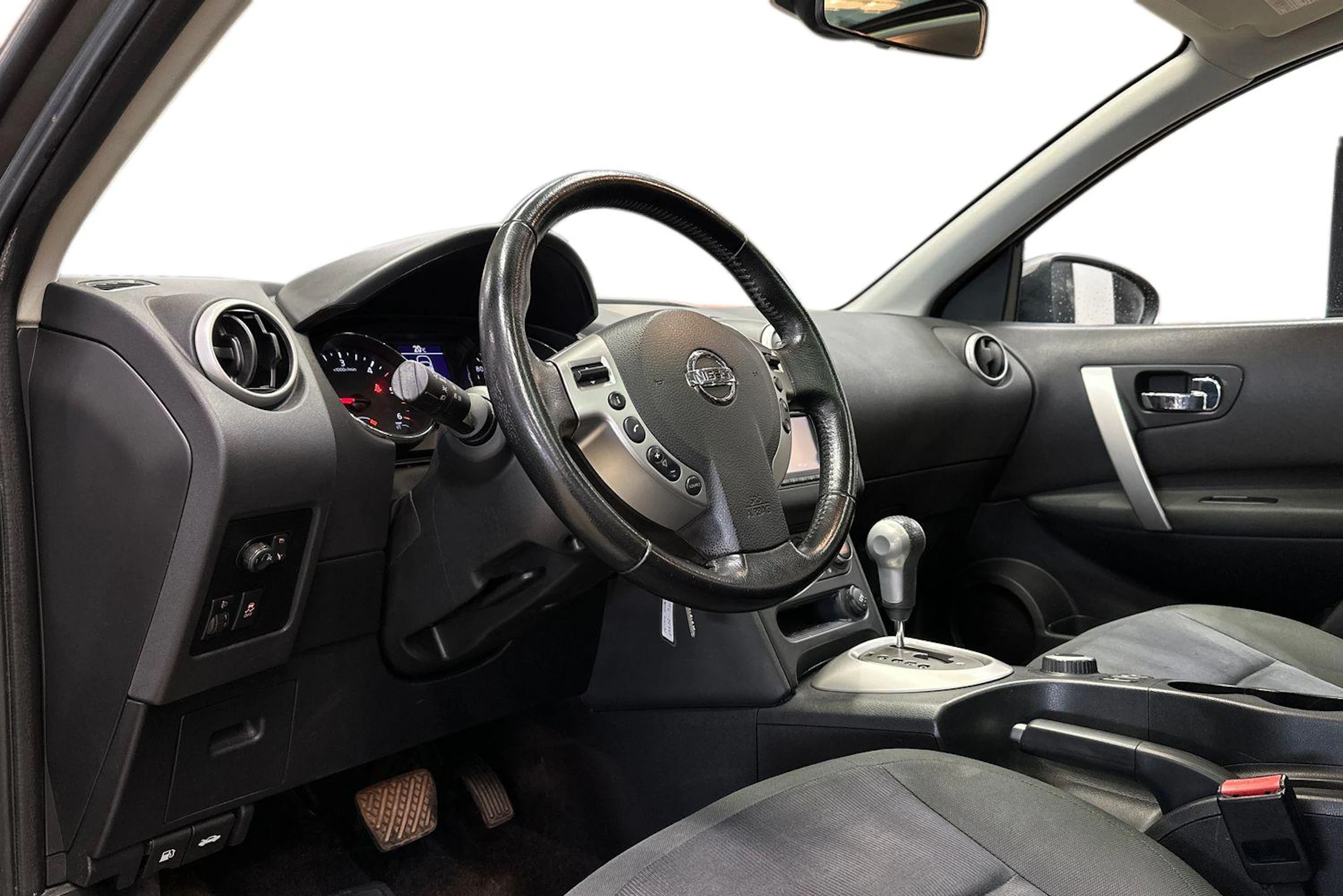 harmaa Nissan Qashqai+2 2011 kuva 8.
