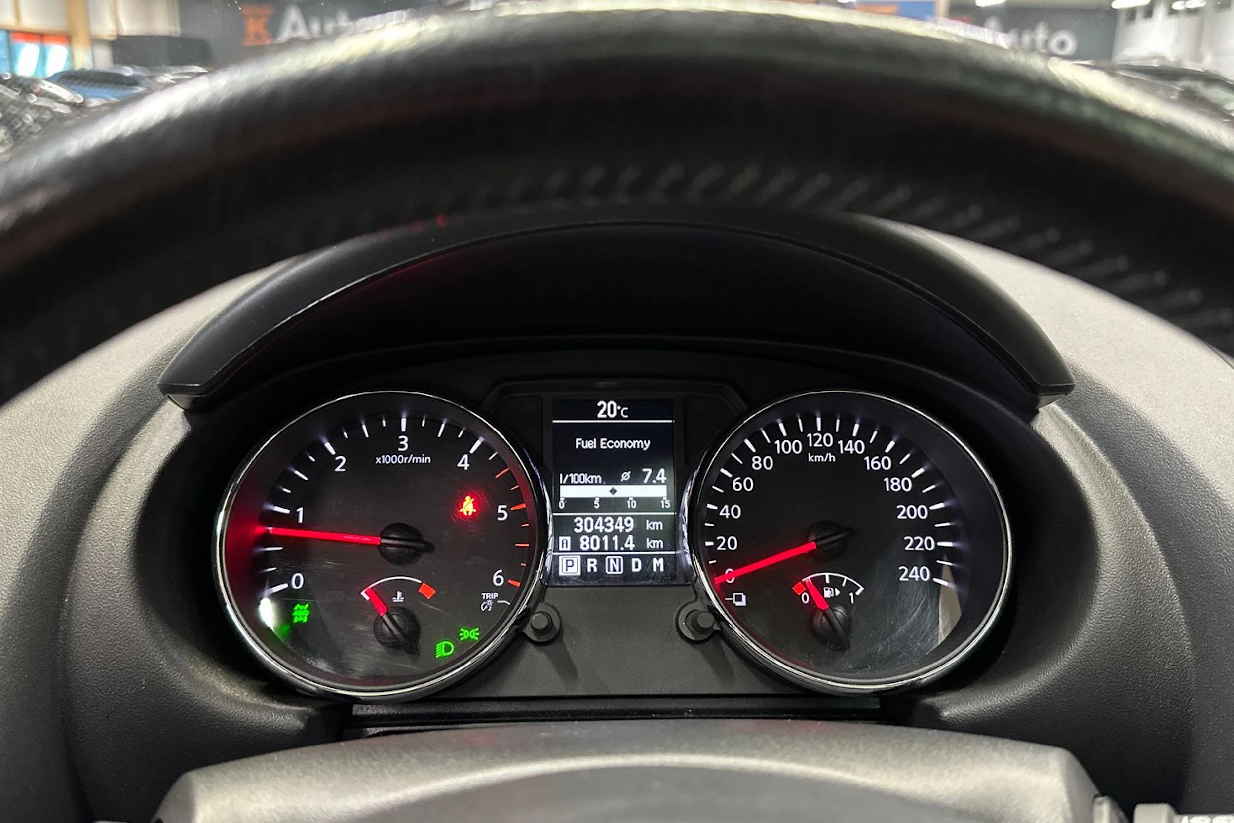 harmaa Nissan Qashqai+2 2011 kuva 23.