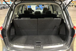 harmaa Nissan Qashqai+2 2011 kuva 28.