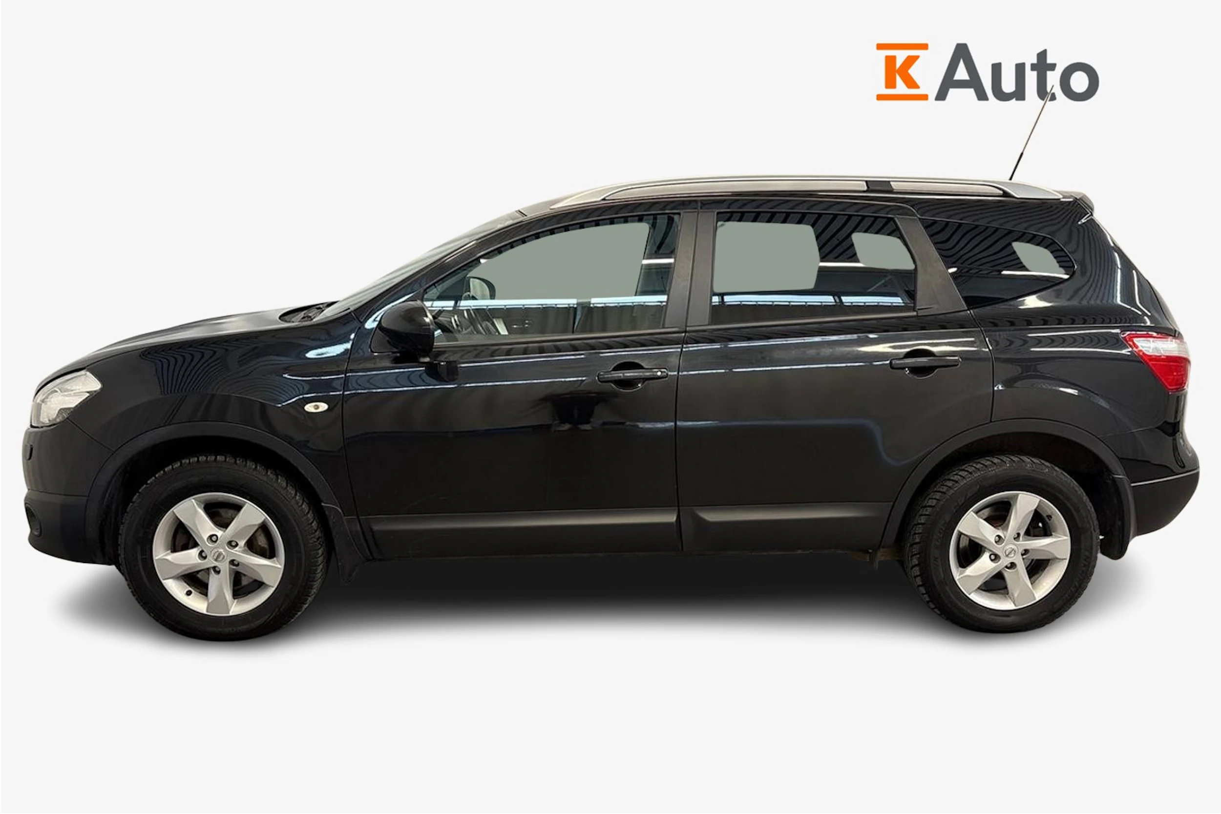 musta Nissan Qashqai+2 2011 kuva 5.