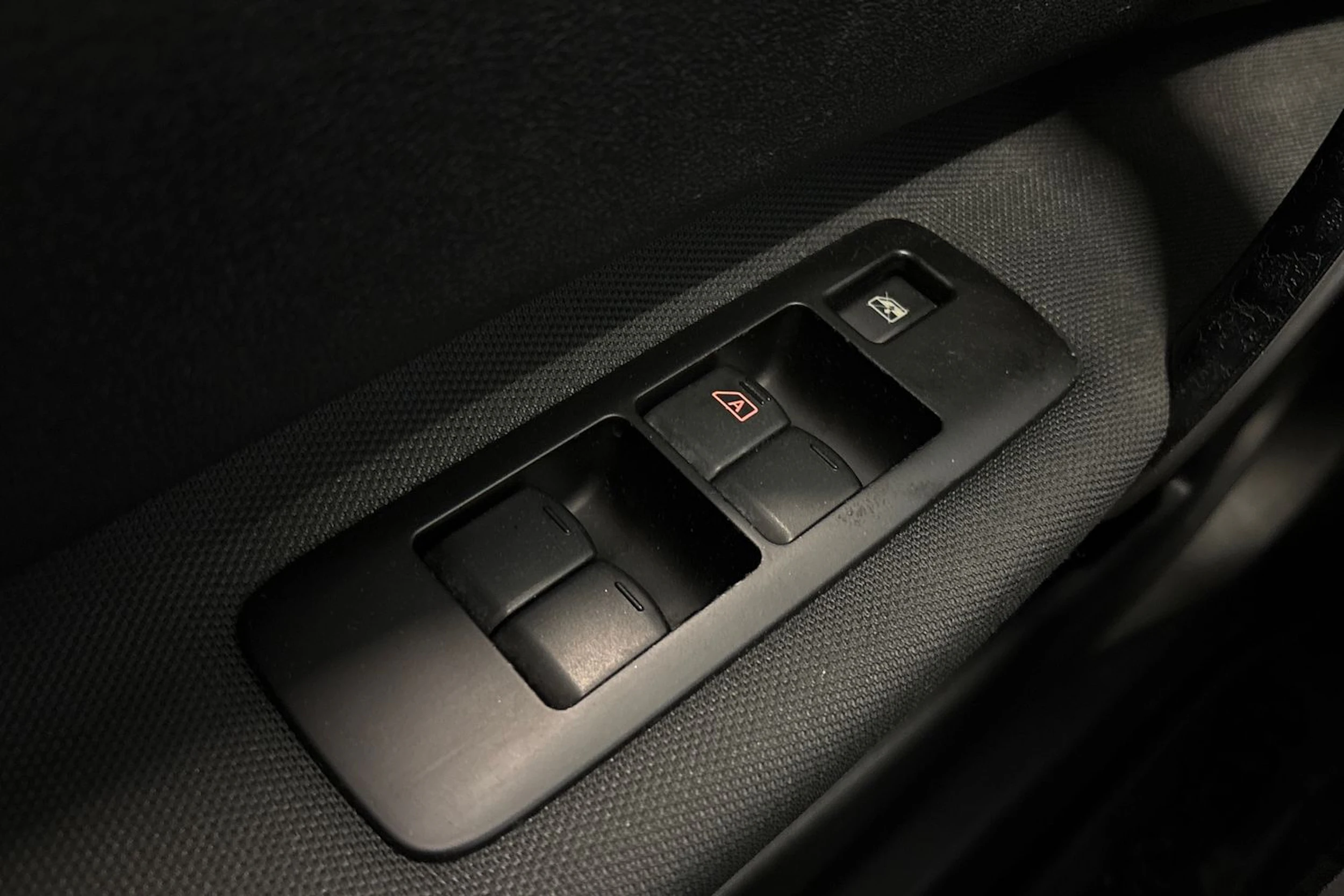 musta Nissan Qashqai+2 2011 kuva 21.