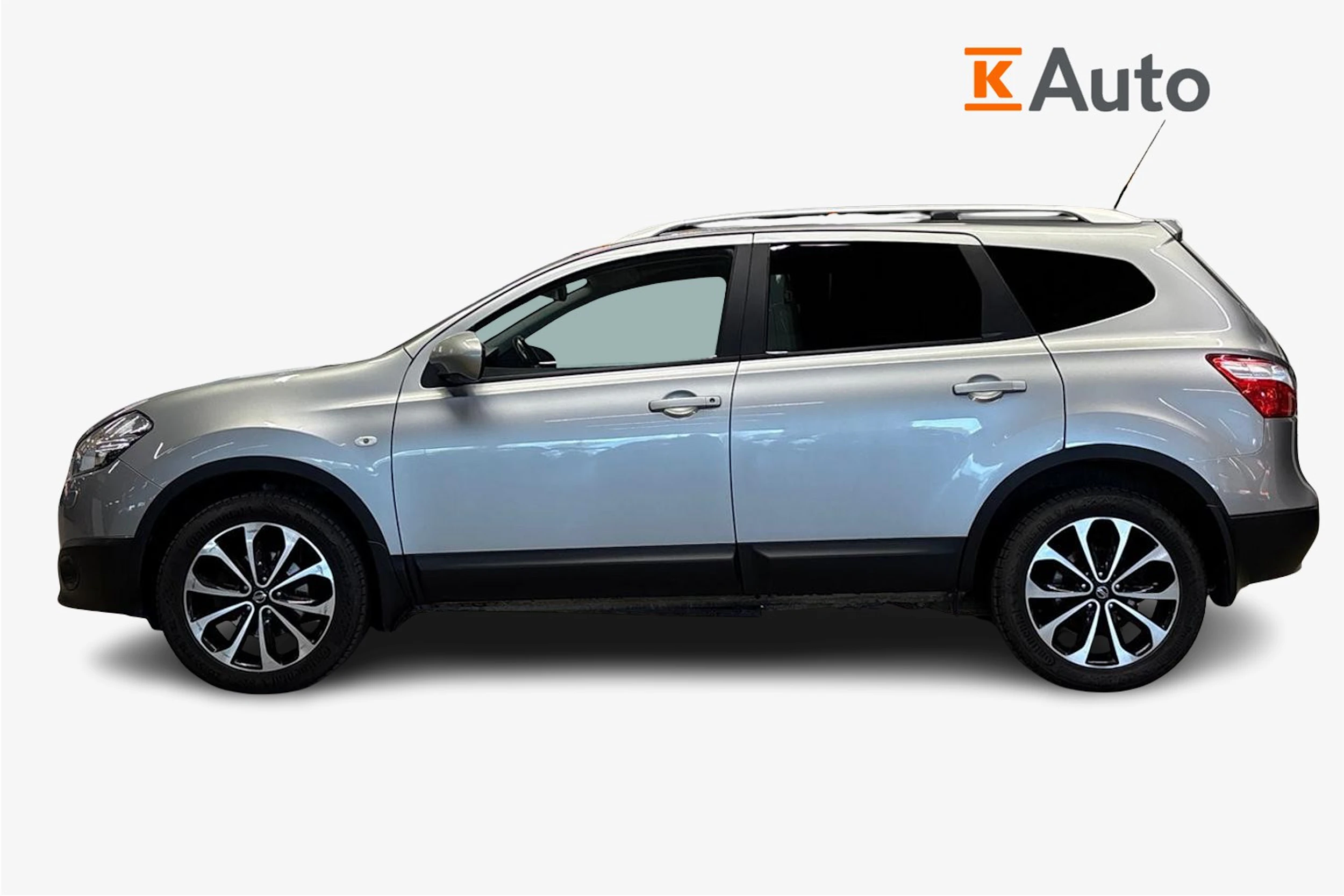 hopea Nissan Qashqai+2 2012 kuva 5.