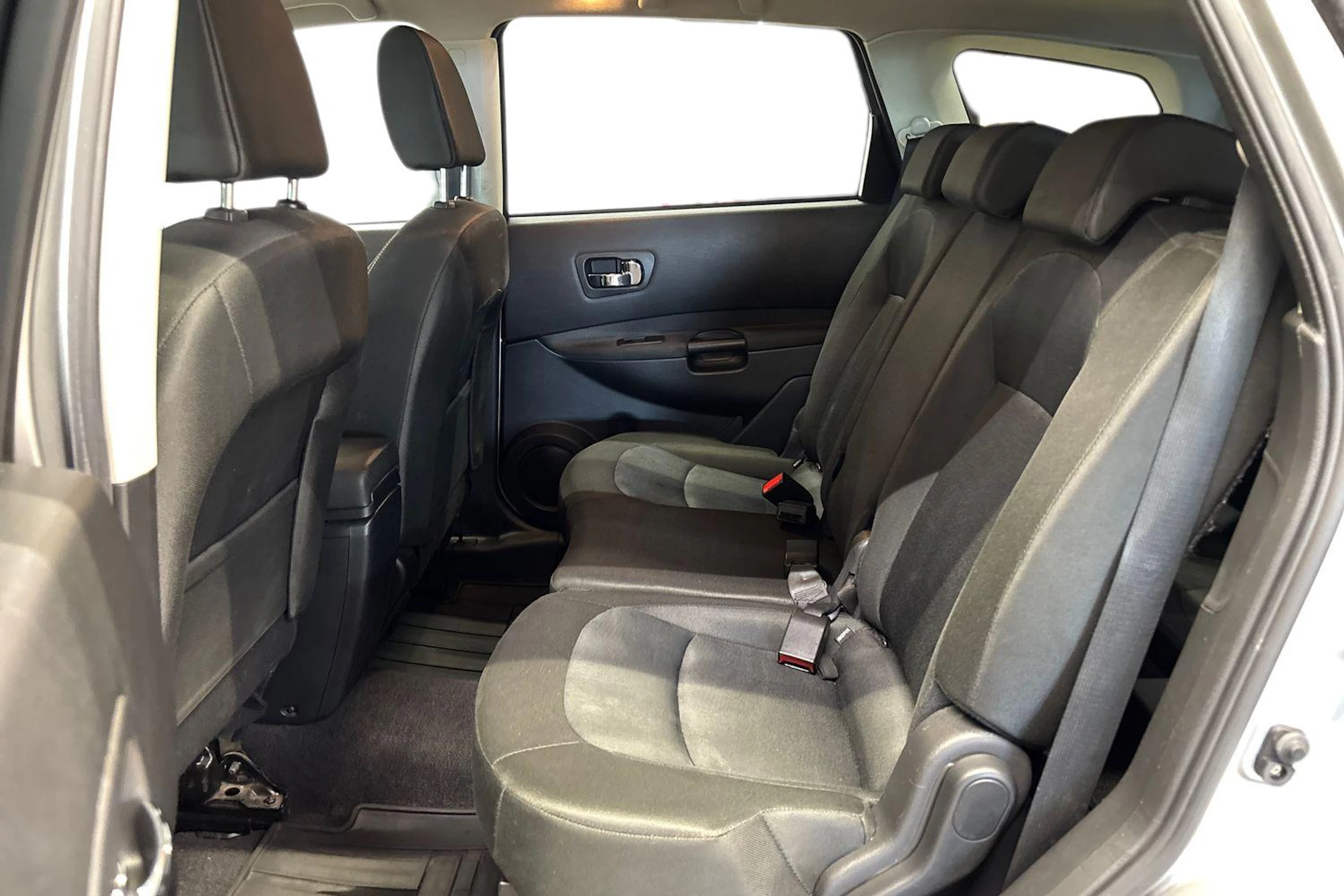 hopea Nissan Qashqai+2 2012 kuva 8.
