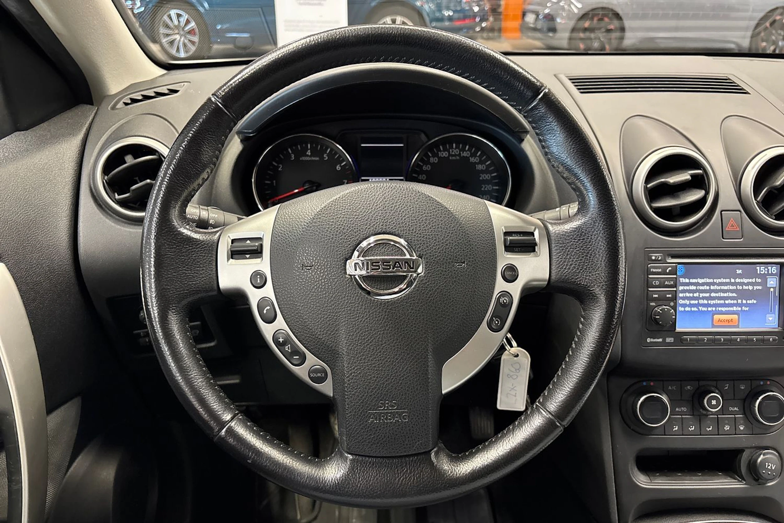 hopea Nissan Qashqai+2 2012 kuva 15.
