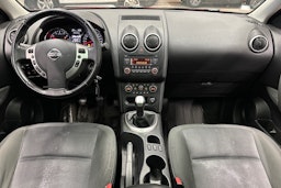 punainen Nissan Qashqai+2 2012 kuva 7.