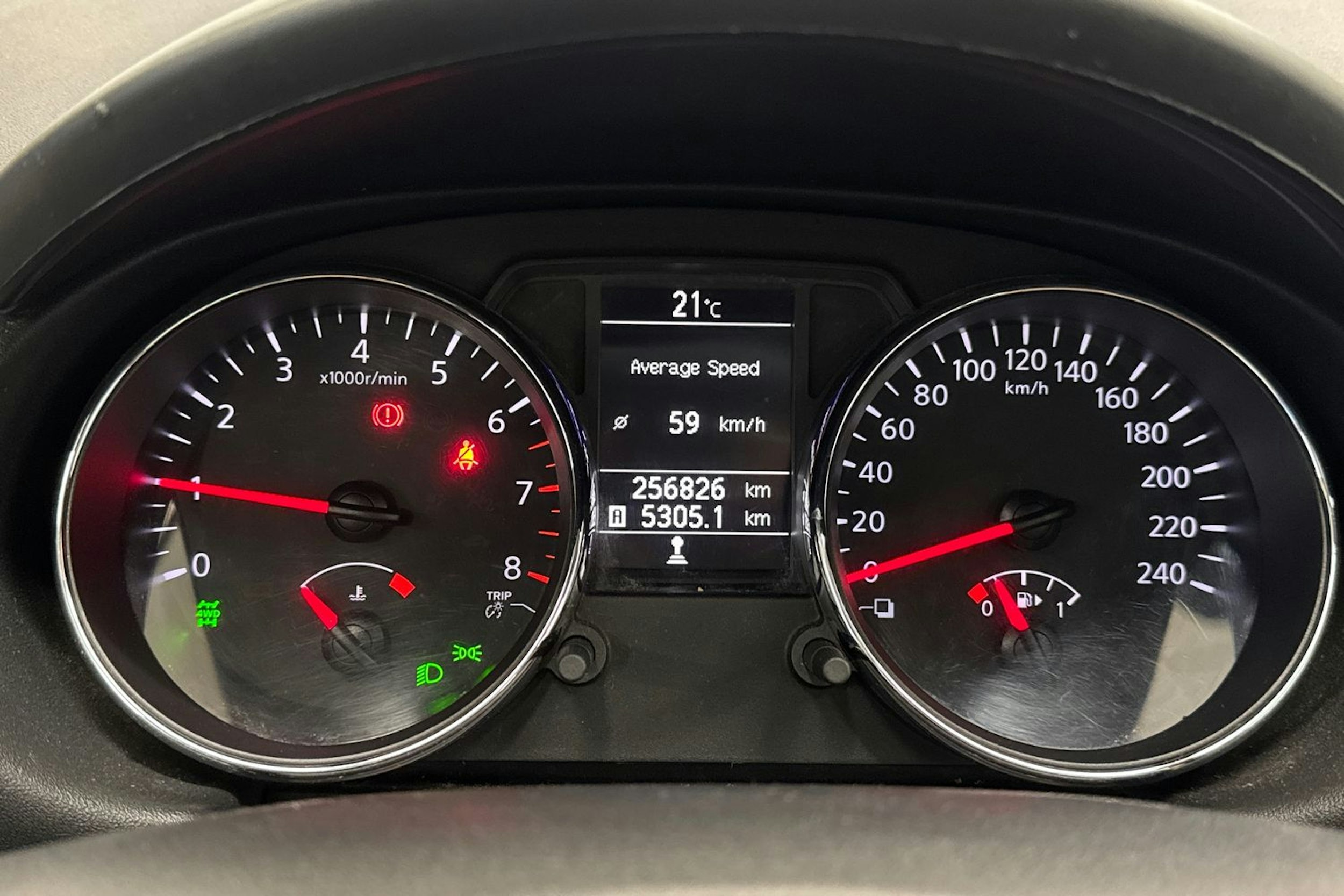 musta Nissan Qashqai+2 2012 kuva 17.