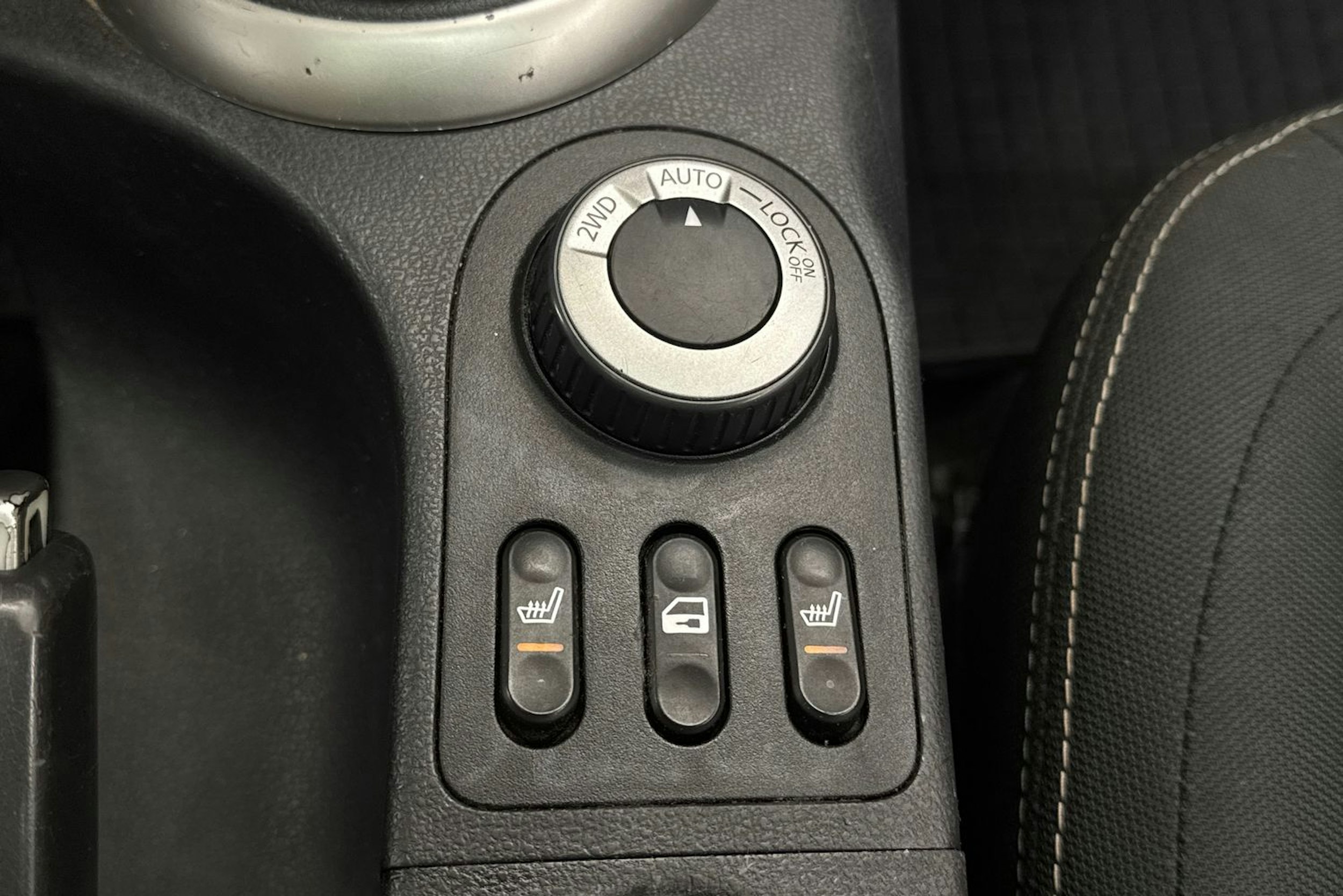 musta Nissan Qashqai+2 2012 kuva 21.