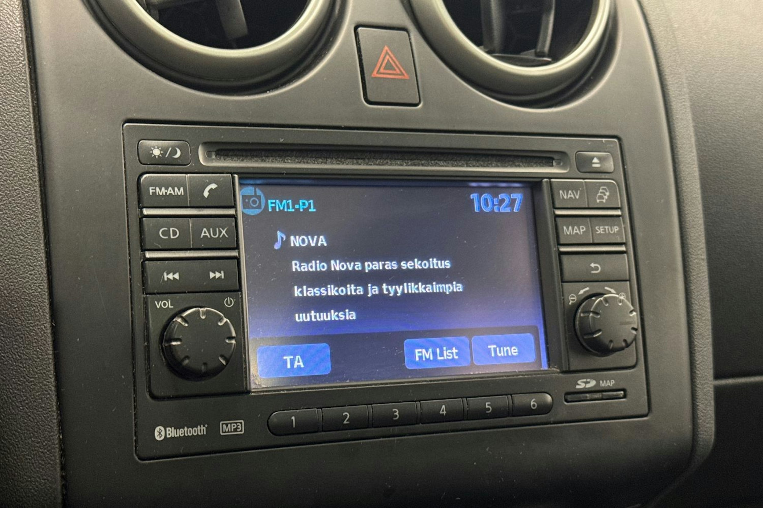 musta Nissan Qashqai+2 2012 kuva 24.